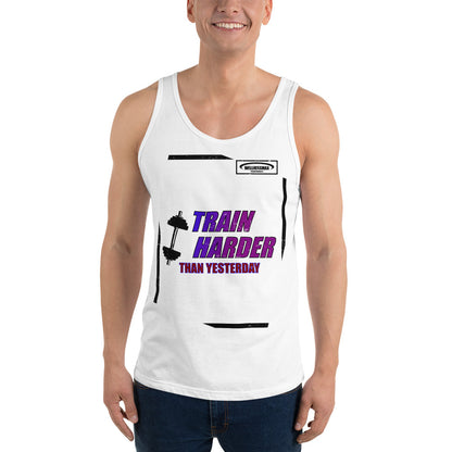 Entrena más duro que ayer: camiseta de gimnasio sin mangas para hombre.